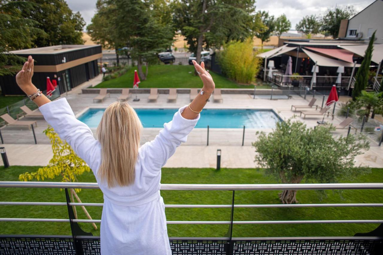 Logis Hotel Relais Saint Jacques - Chateauroux Déols Exterior foto