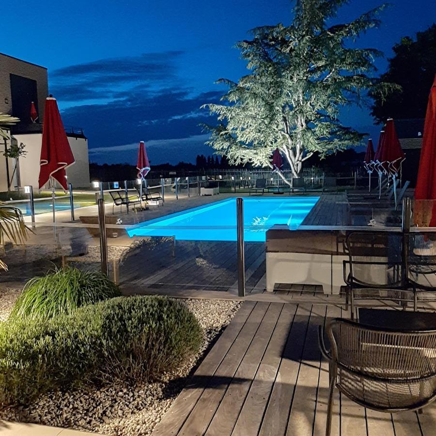 Logis Hotel Relais Saint Jacques - Chateauroux Déols Exterior foto